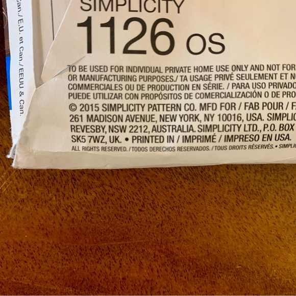 Uncut Simplicity 1126 (2015) Halloween decor, factory folded sewing pattern - Picture 4 of 4